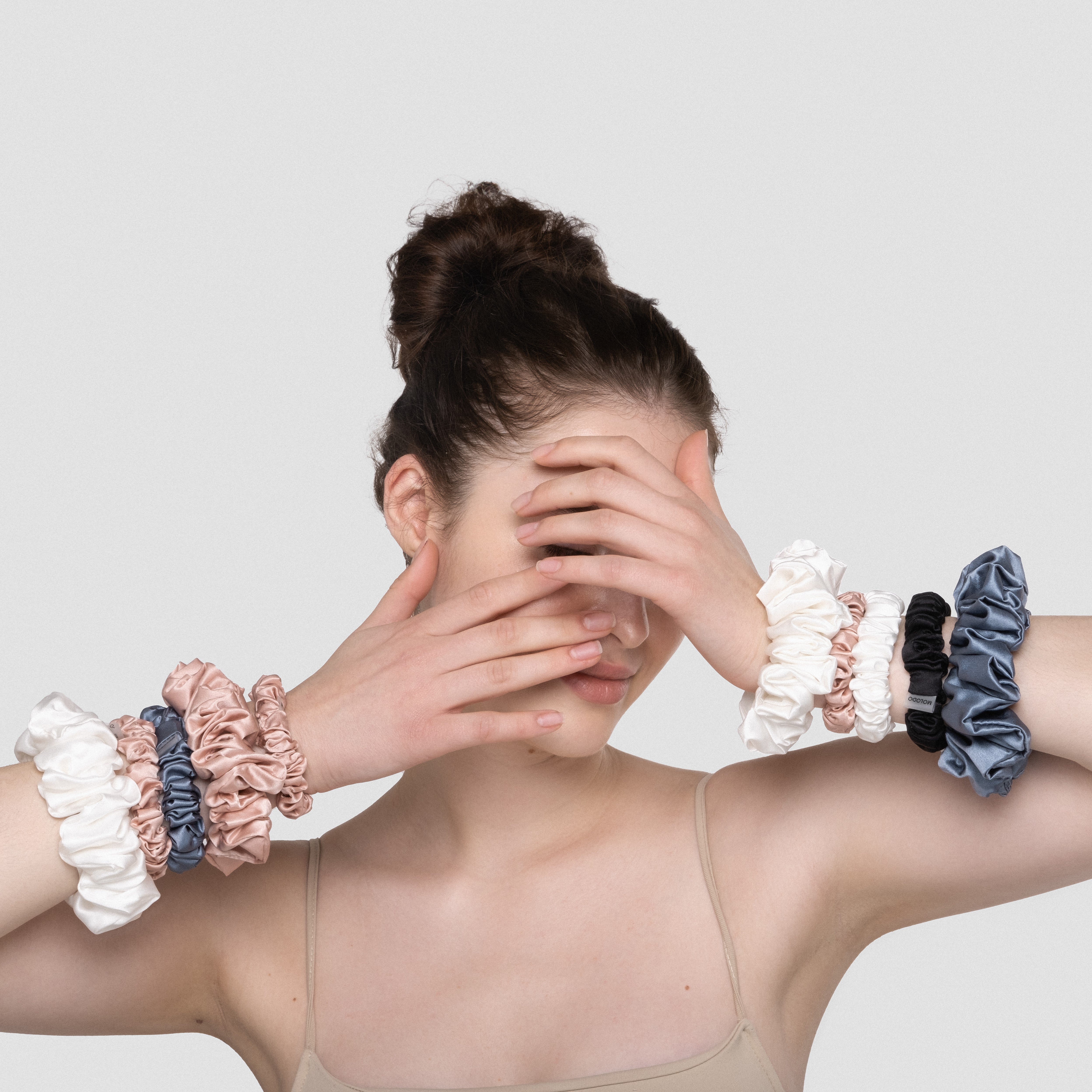 Silk Scrunchie MAXI - Stone Grey